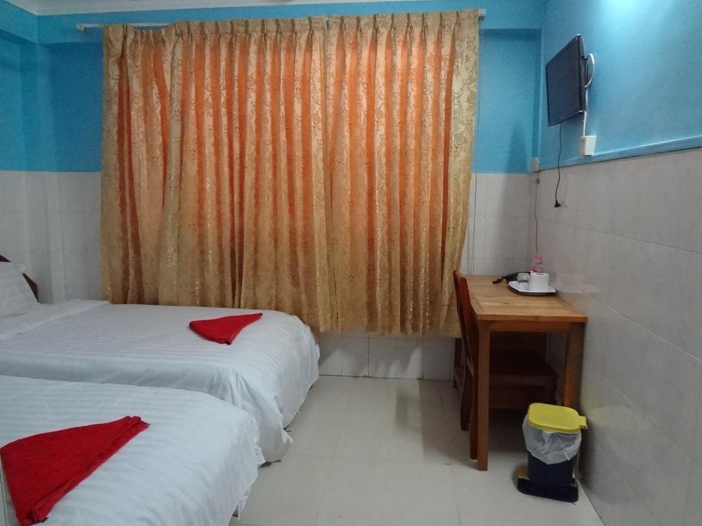 Capitol 3 Guesthouse Phnom Penh Bagian luar foto