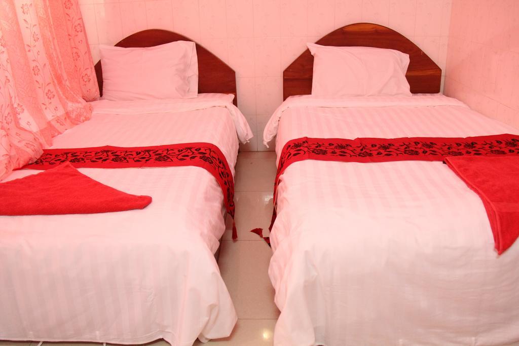 Capitol 3 Guesthouse Phnom Penh Bagian luar foto