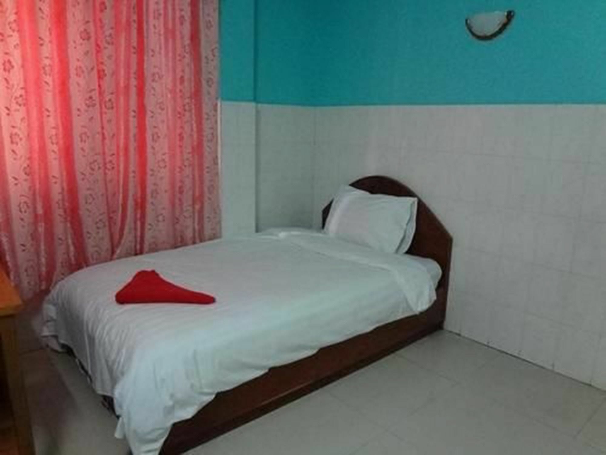 Capitol 3 Guesthouse Phnom Penh Bagian luar foto